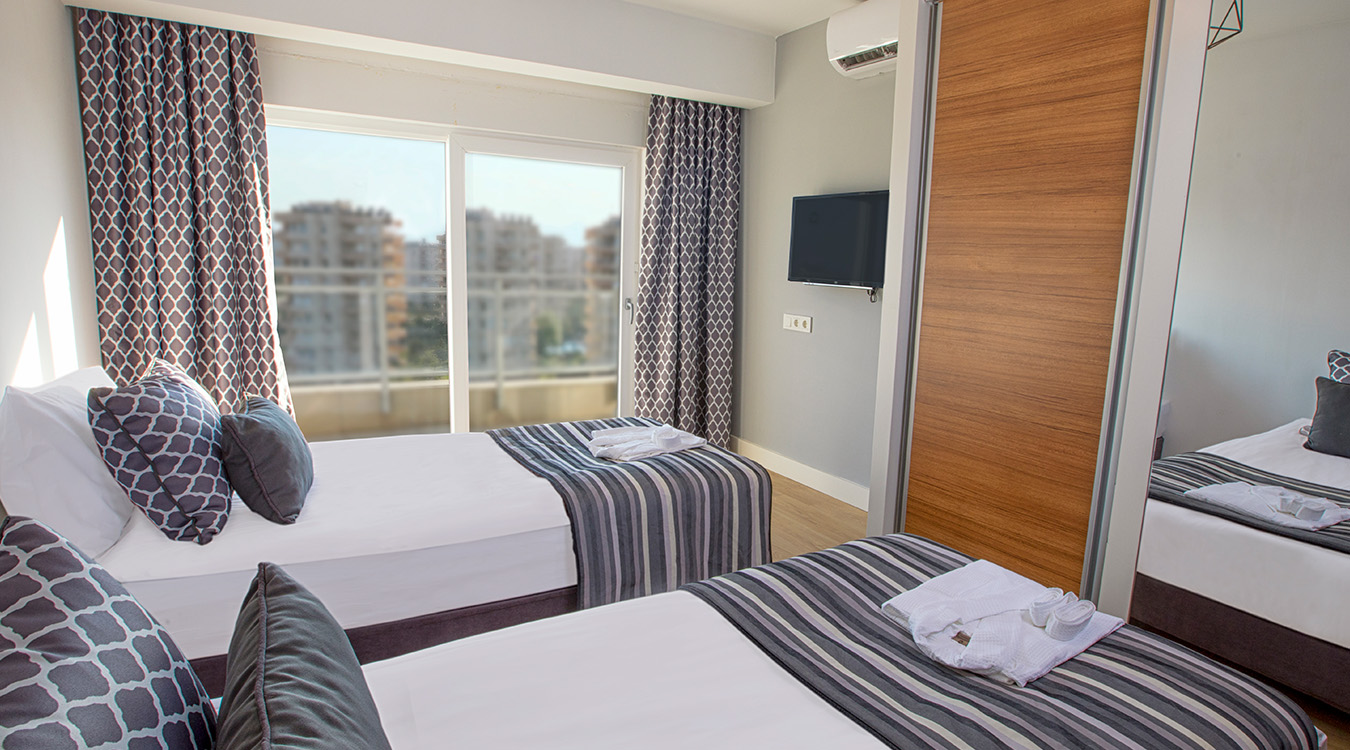 Deluxe Suite