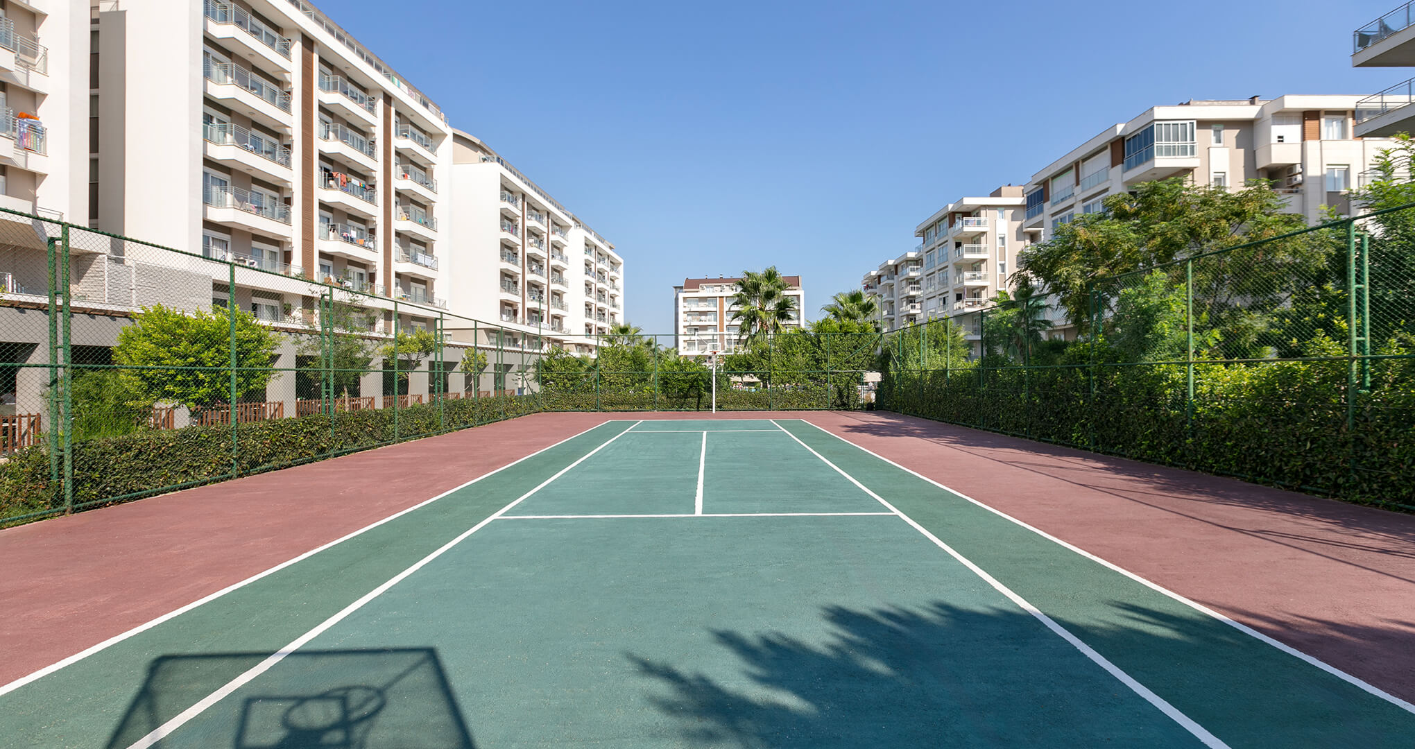 greenwood-suites-eglence-tenis-kort-galeri.jpg