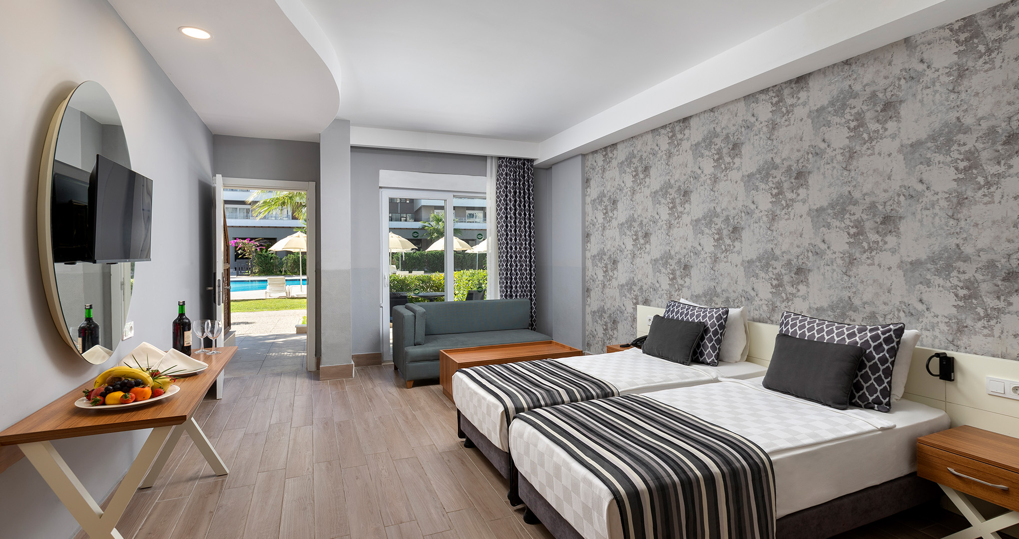 greenwood-suites-resort-konaklama-deluxe-pool-suit-galeri-2.jpg