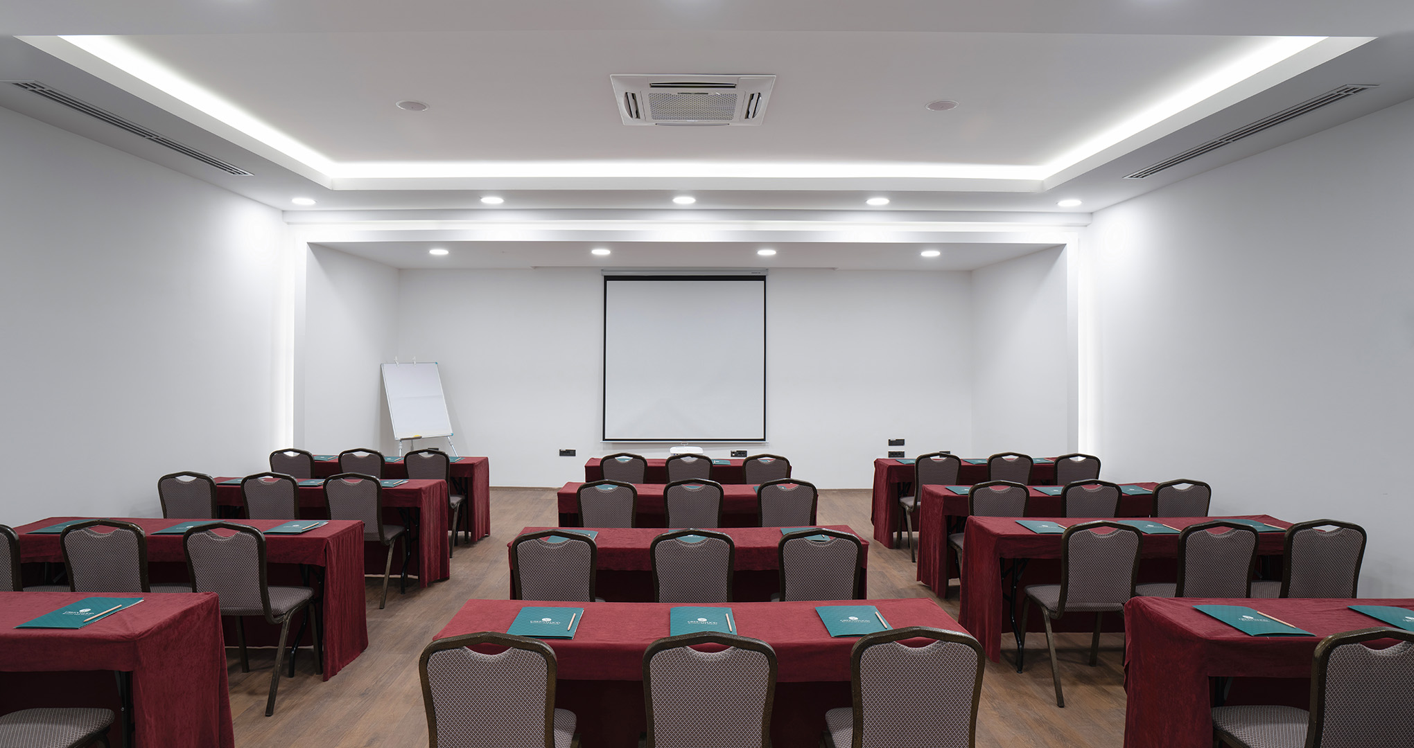 uniparkhotelgrennwood-mainpage-galeri-3.jpg