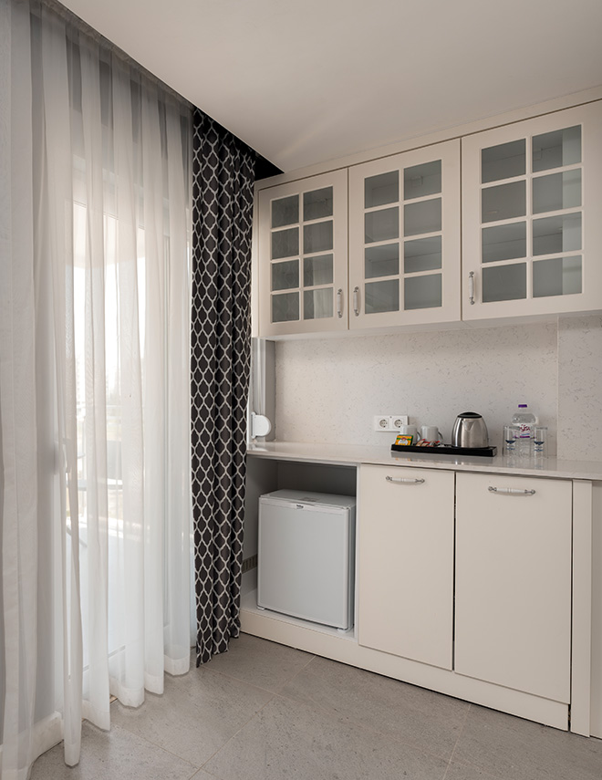 Ailelerin tatil alışkanlıkları doğrultusunda tasarlanan konsept, konforu ve ortak yaşam alanını dengeli bir planla sunar.