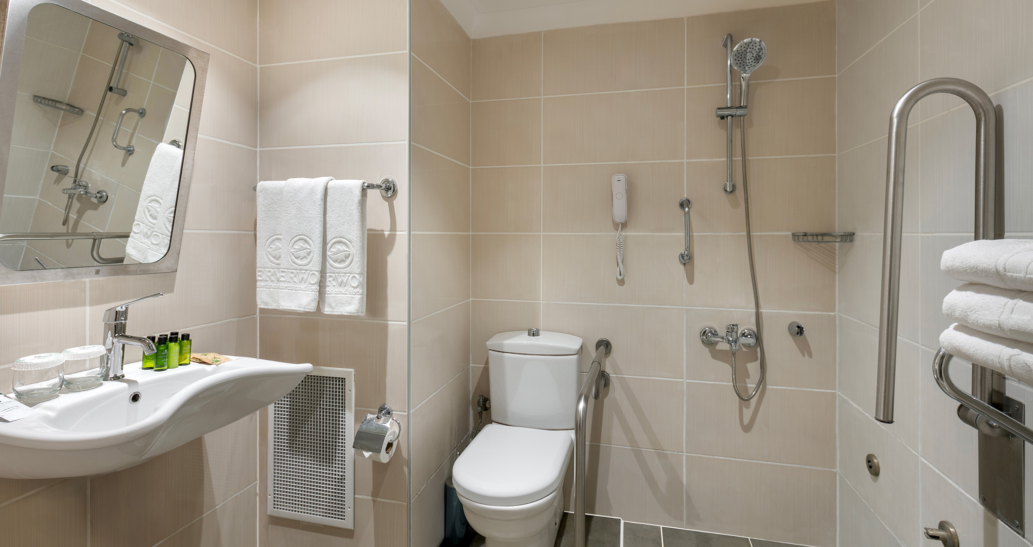 greenwood-kemer-resorts-konaklama-handicap-room-galeri-3.jpg