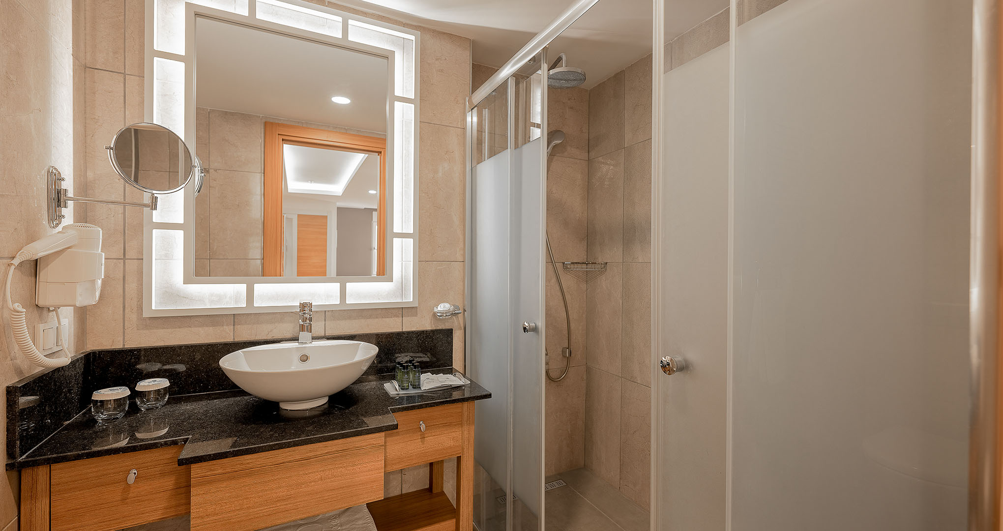 greenwood-suites-resort-konaklama-deluxe-superior-suit-galeri-6.jpg