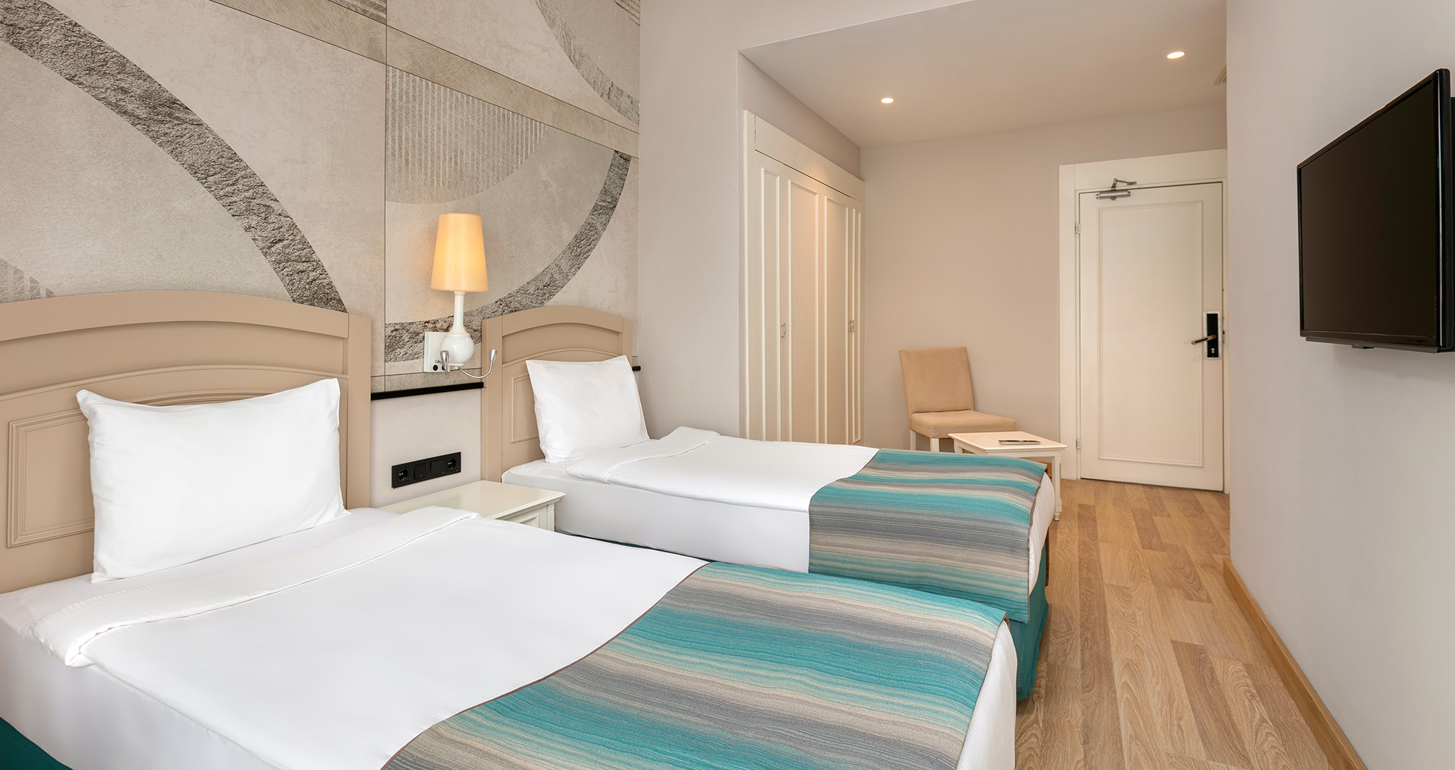 greenwood-kemer-resorts-konaklama-family-room-galeri-2.jpg