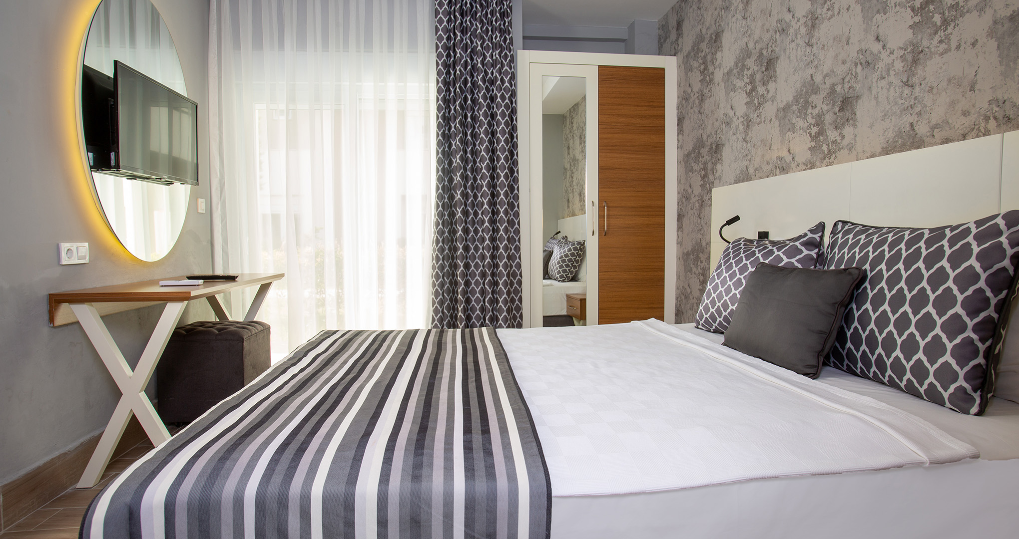 greenwood-suites-resort-konaklama-deluxe-pool-suit-galeri-1.jpg
